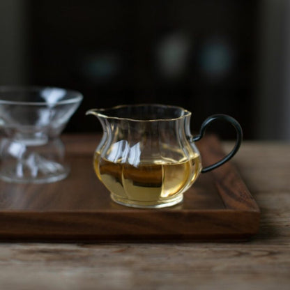 Simple Chic Glass Handle Glass Apple Shape Fair Cup