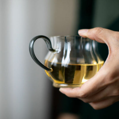 Simple Chic Glass Handle Glass Apple Shape Fair Cup
